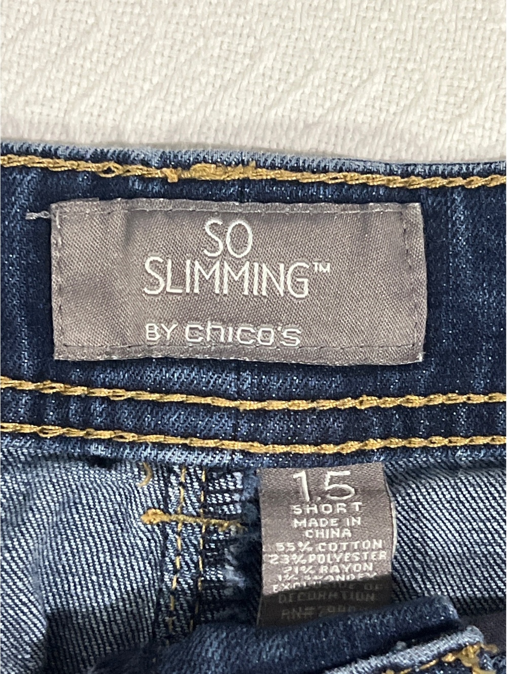 Chico's So Slimming Dark Blue Denim Jeans Size 1.5 Short - Picture 5 of 8